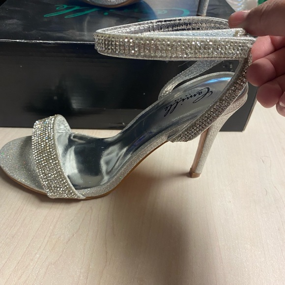 Rinstone high heels - Picture 3 of 3